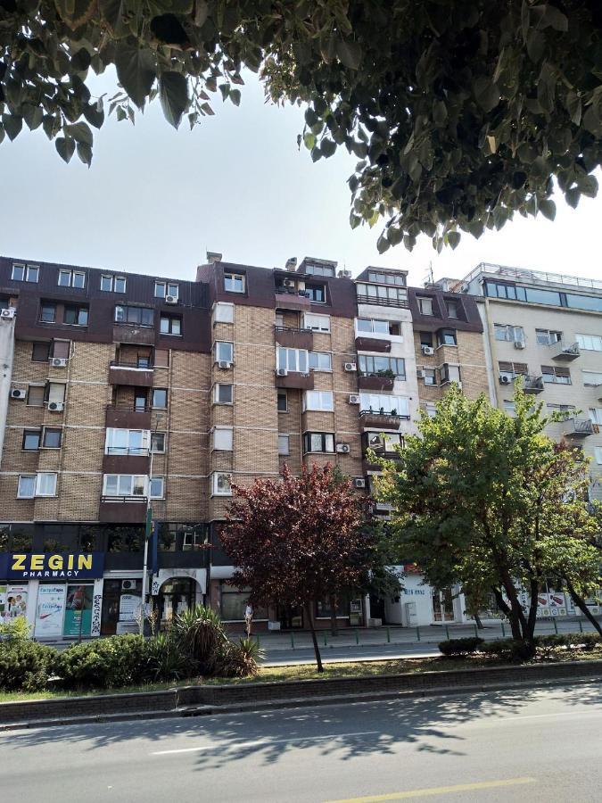 Skopje City Center Red Apartment Exterior photo