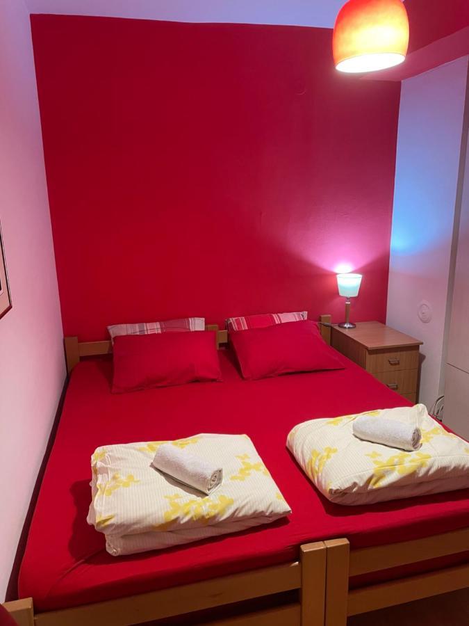 Skopje City Center Red Apartment Exterior photo
